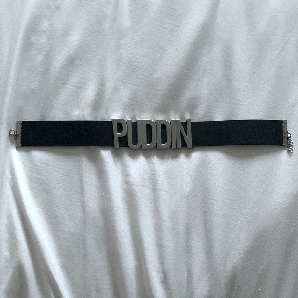 Hot Topic Harley Quinn Suicide Squad “Puddin” Choker - Picture 2 of 3
